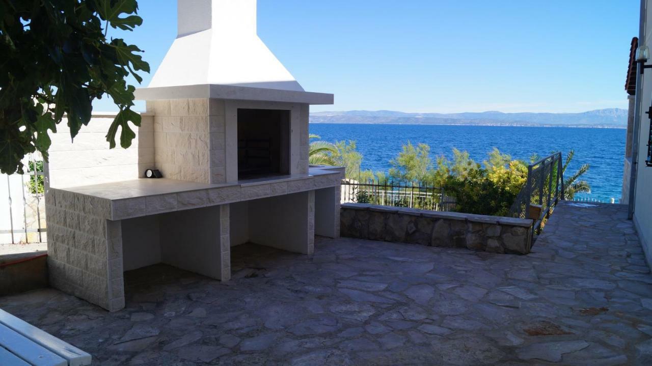 Schoenes Ferienhaus Direkt Am Meer Stomorska Exterior photo